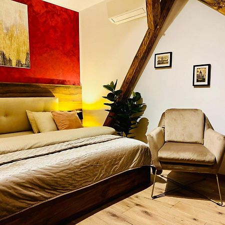Boutique 17B Aparthotel Sibiu Exterior photo