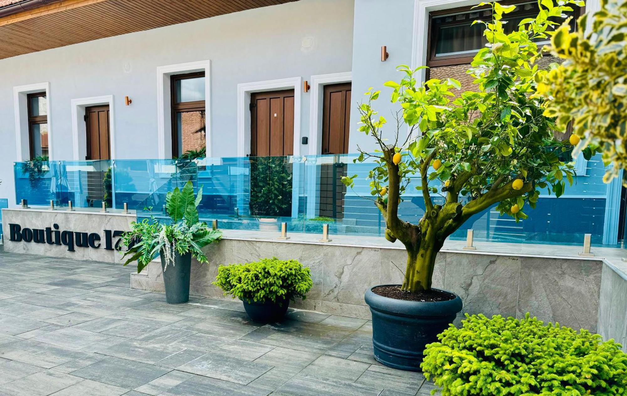 Boutique 17B Aparthotel Sibiu Exterior photo